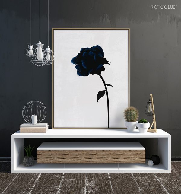 BLACK ROSE